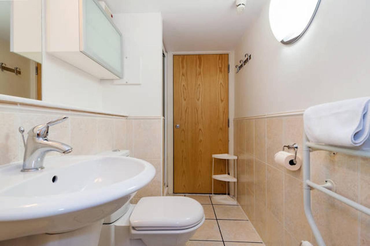 Central 2-Bed, 2-Bath Sanctuary Near Holborn Station, Covent Garden & West End Londyn Zewnętrze zdjęcie